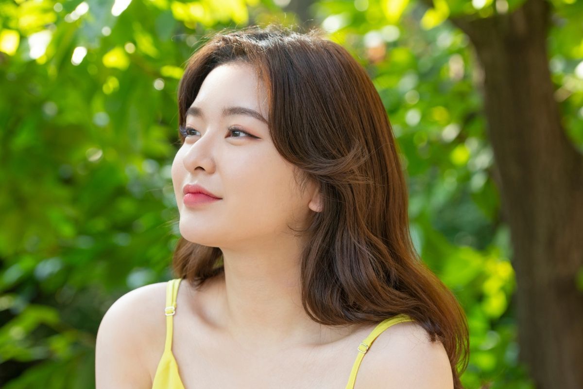 Kiểu tóc đi đám cưới mái bay