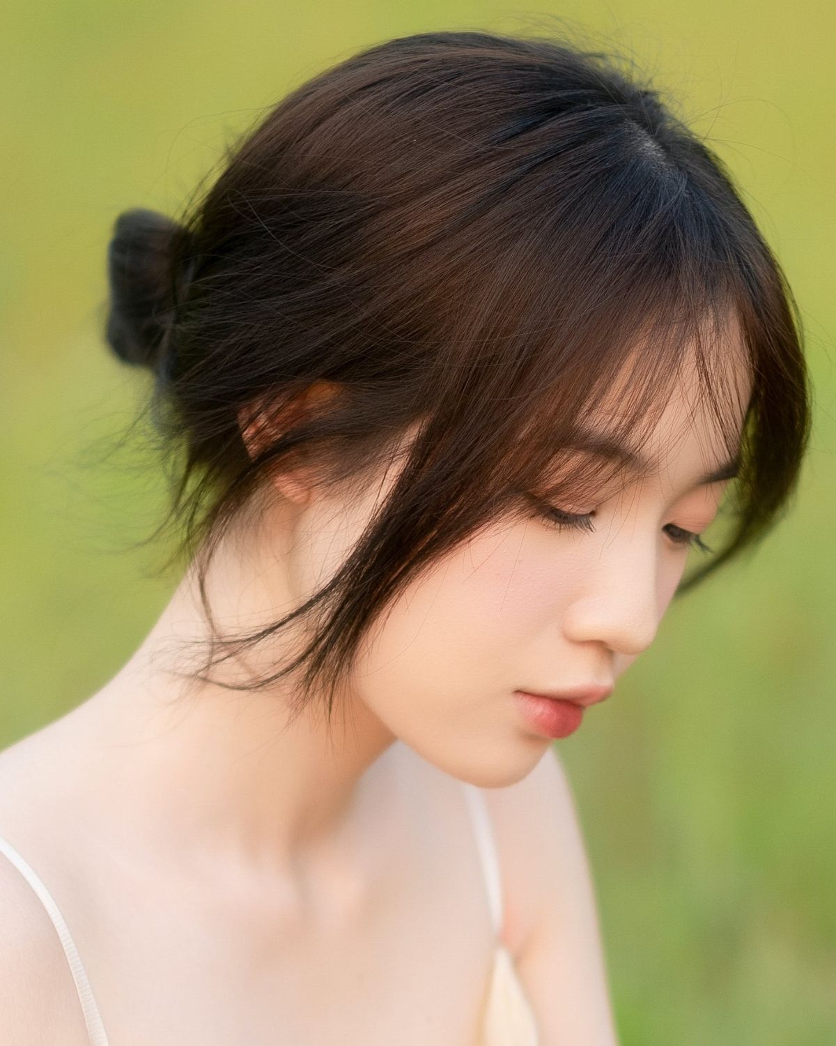 Cách buộc tóc ngắn kiểu Hàn Quốc kết hợp mái bay