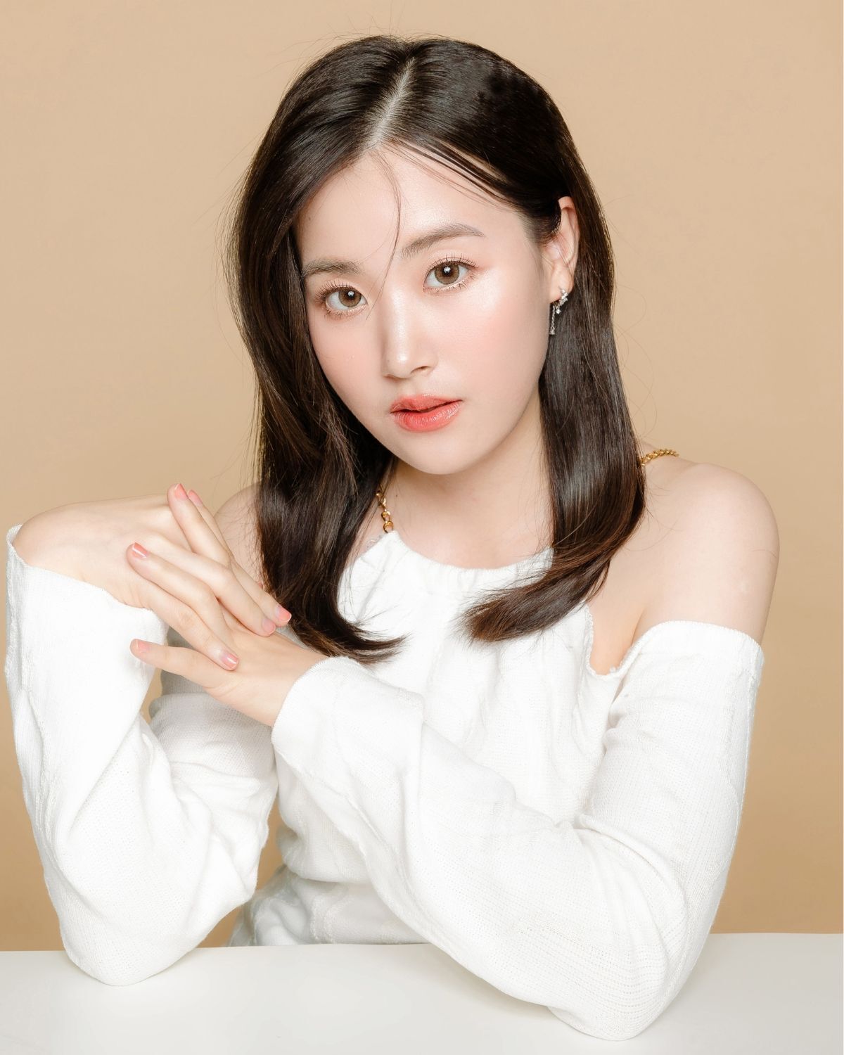 Tóc layer medium length ngang vai