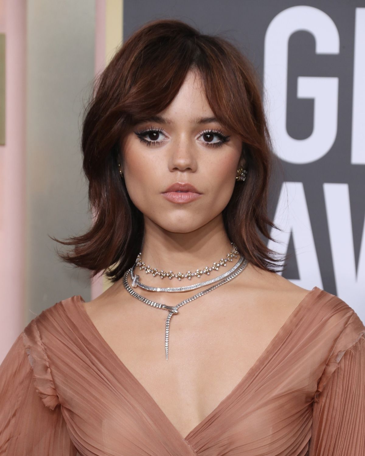 Tóc layer medium length phong cách wolf cut