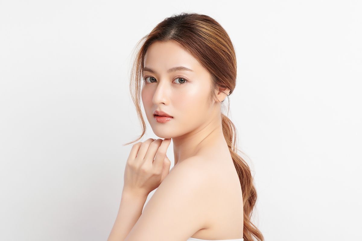 xông mặt trị mụn cho làn da sáng