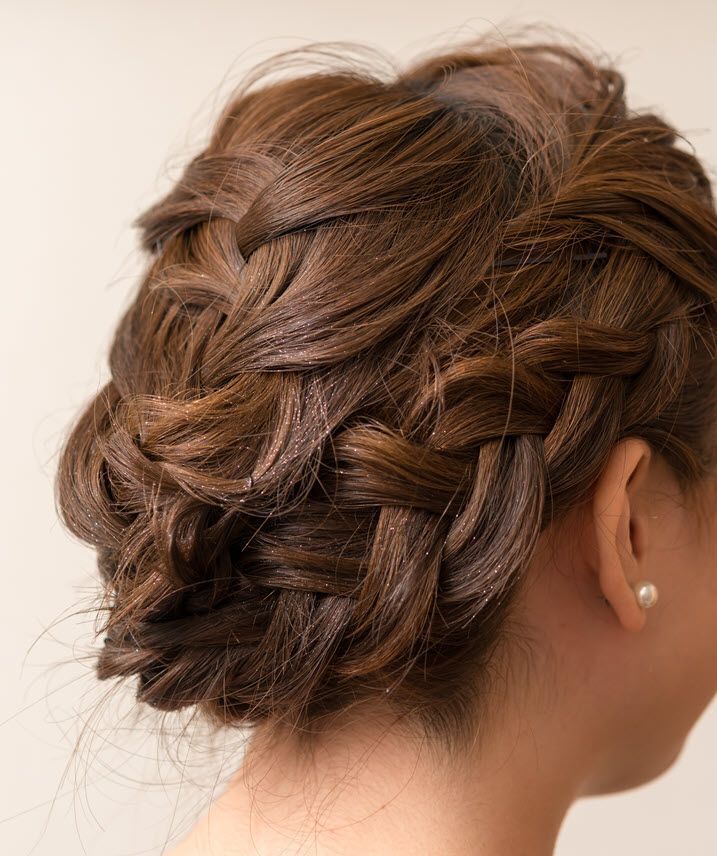 kiểu tóc đi chơi tết tóc búi tết dịu dàng