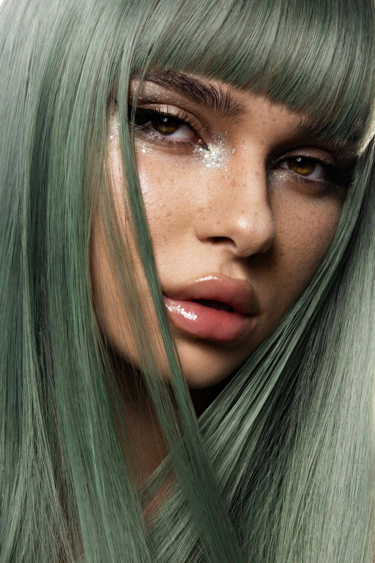 Màu tóc hot 2024 Xanh rêu