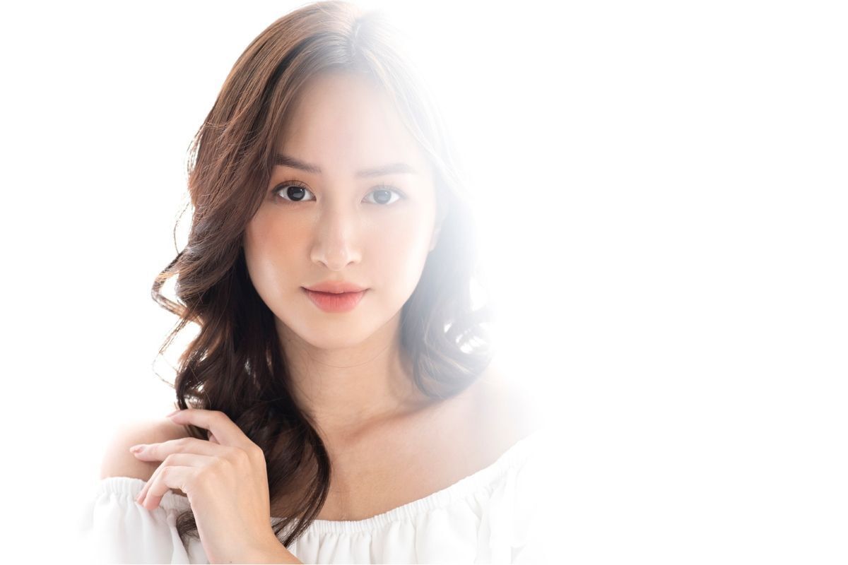 kiểu tóc đi chơi tết tóc uốn xoăn lọn to sang chảnh