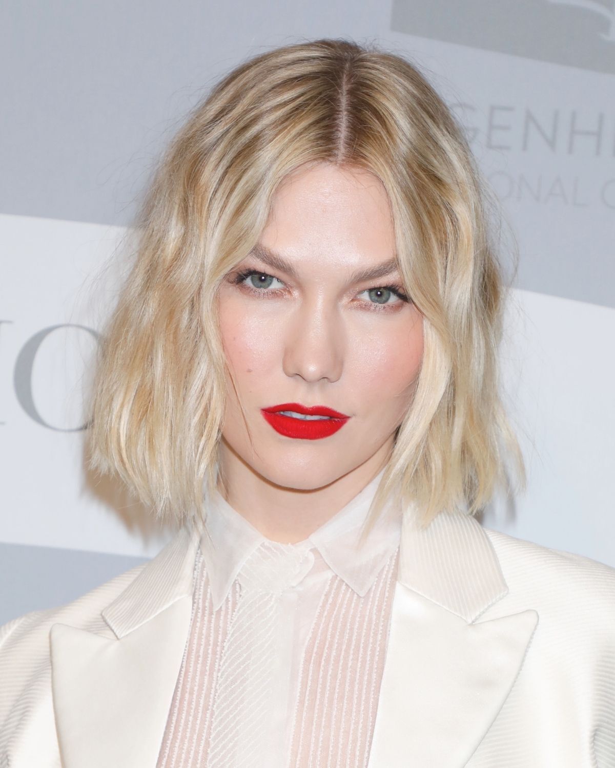 Màu tóc hot 2024 Vàng nhạt