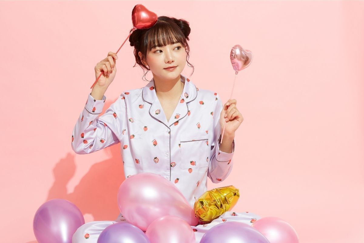 kiểu tóc đi chơi tết búi tóc củ tỏi hai bên