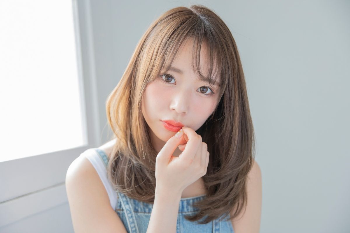 Màu tóc hot 2024: Nâu lạnh