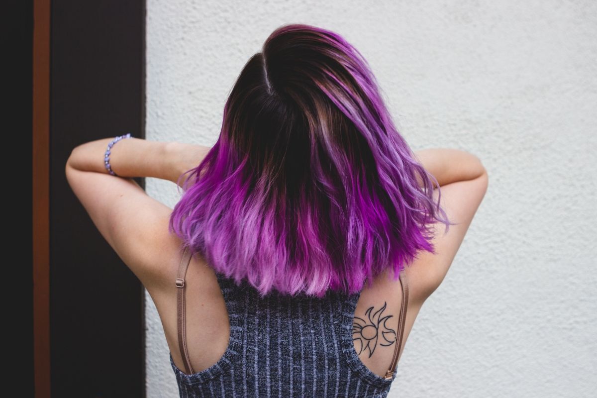 Nhuộm tóc màu tím cho da vàng, trung tính