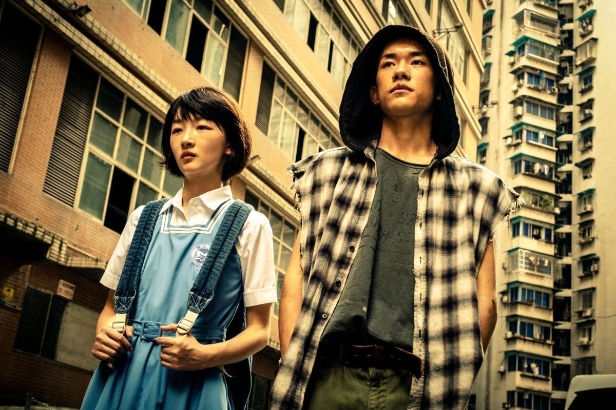 Phim chiếu rạp trung quốc poster phim em của thời niên thiếu với hai diễn viên chính châu đông vũ và dịch dương thiên tỷ