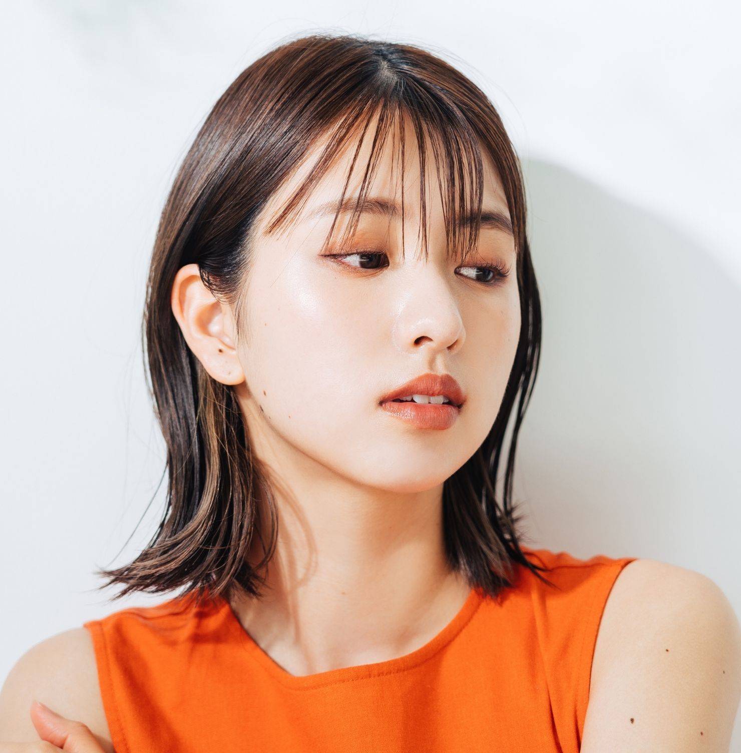 Tóc ngắn uốn vểnh đuôi