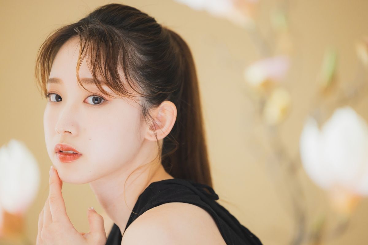 Kiểu tóc mái bay buộc cao