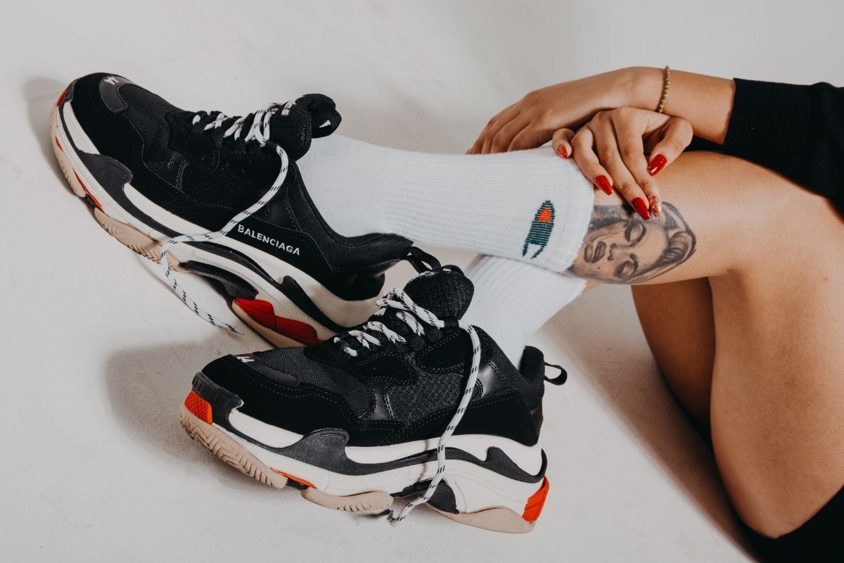 Giày Balenciaga Balenciaga Triple S phối màu đen trắng đỏ