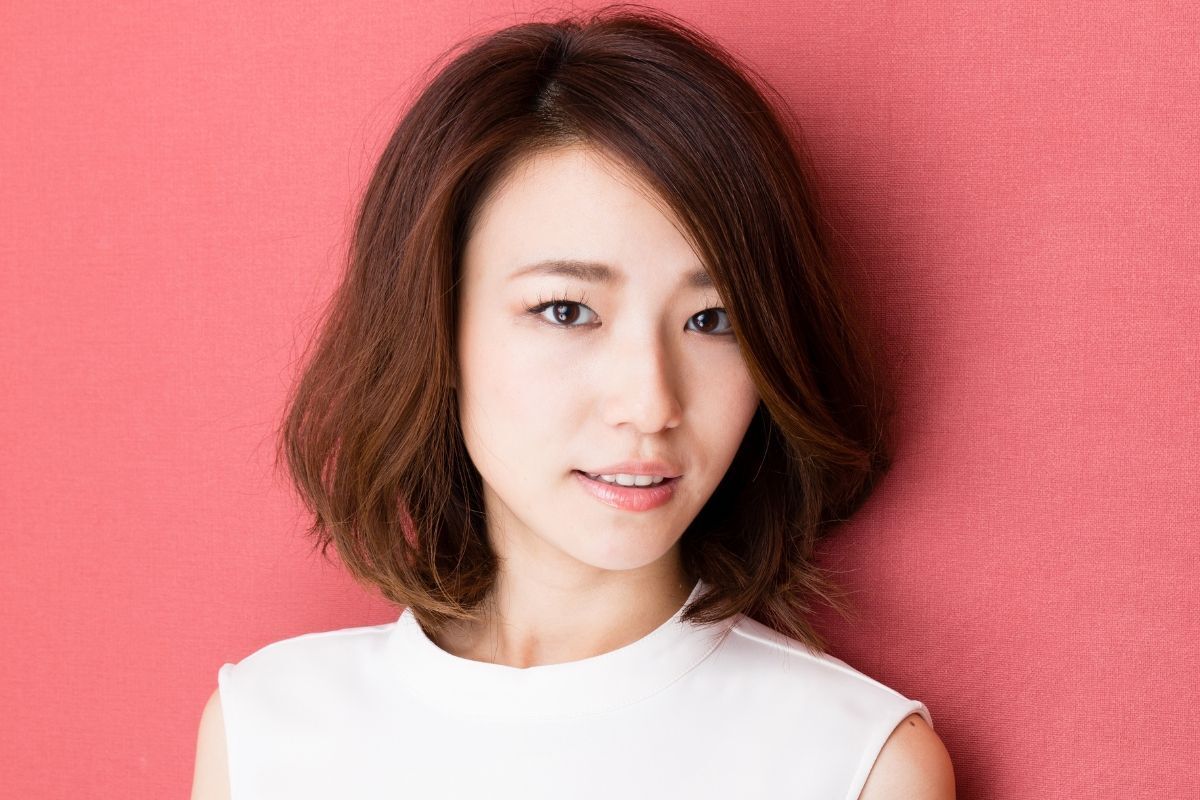 Tóc ngắn duỗi phồng