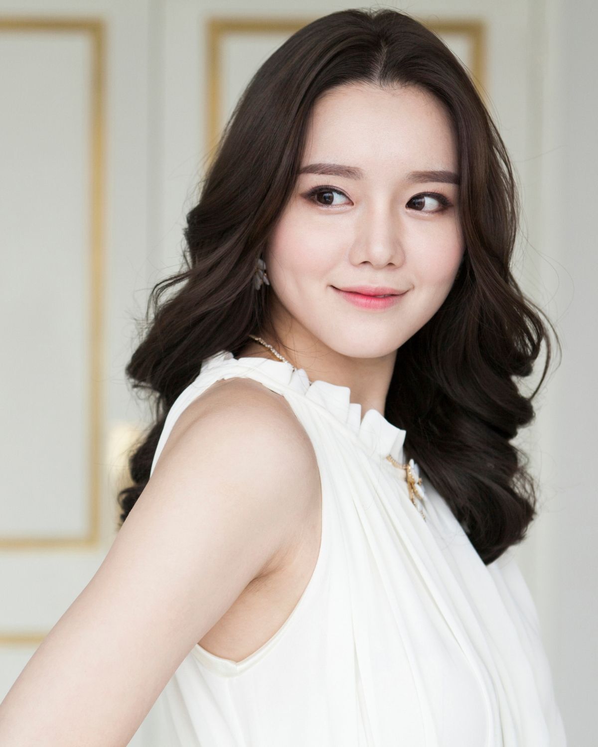 mái dài uốn xoăn lọn cho mặt vuông