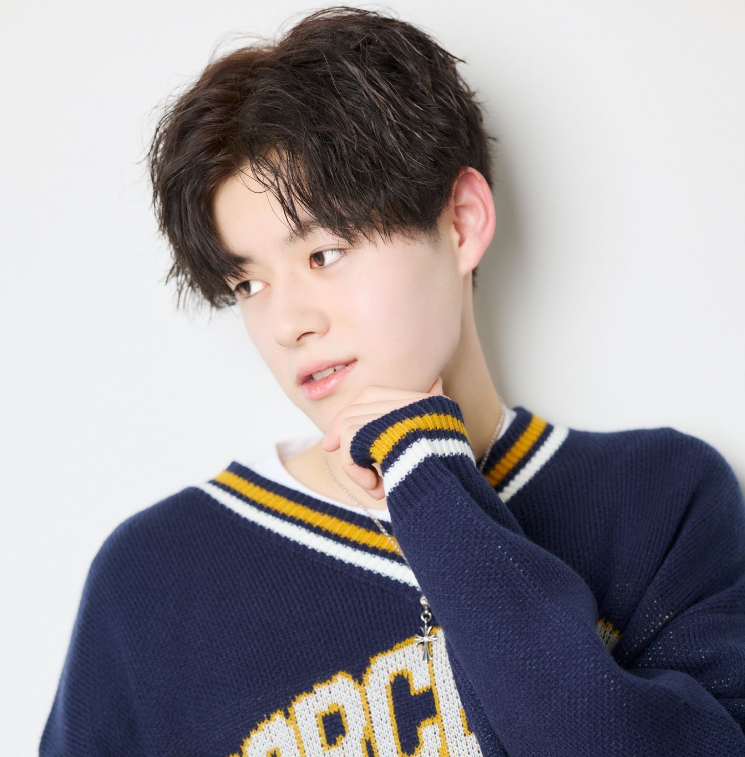  Tóc layer nam 2 mái duỗi xù