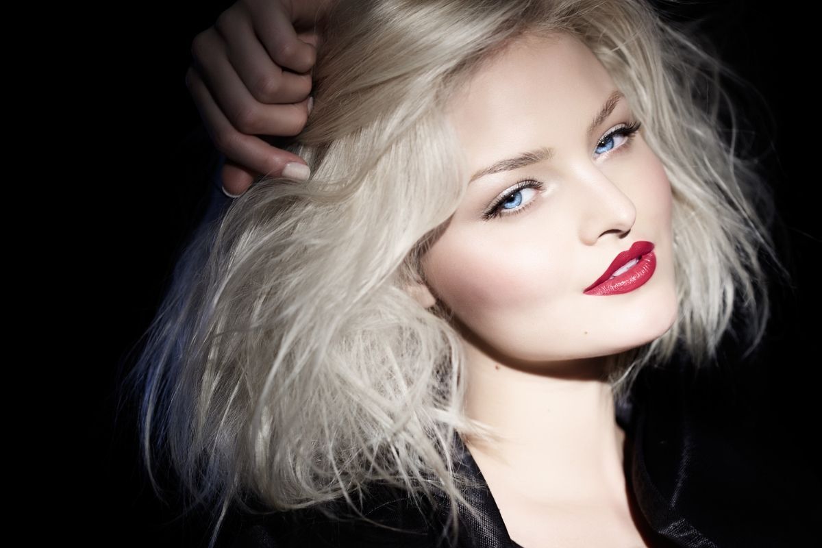 tóc vàng bạch kim cho tóc bob rối