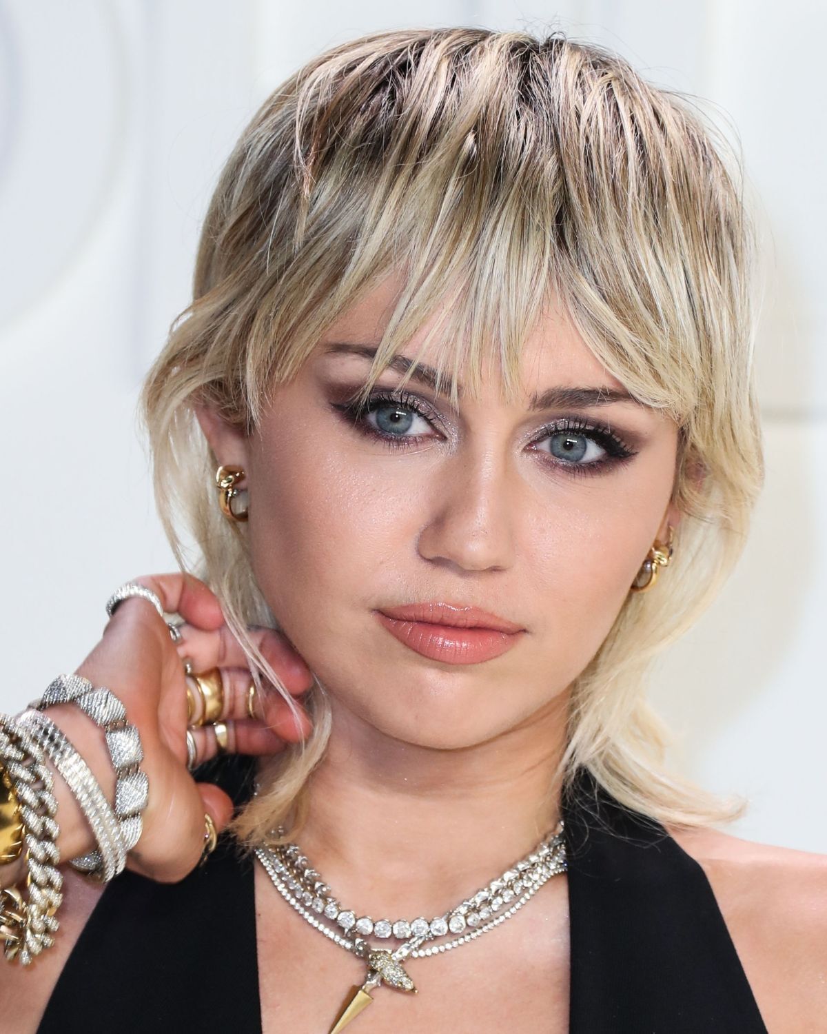 Kiểu tóc nữ đẹp trẻ trung 2024 tóc Shag