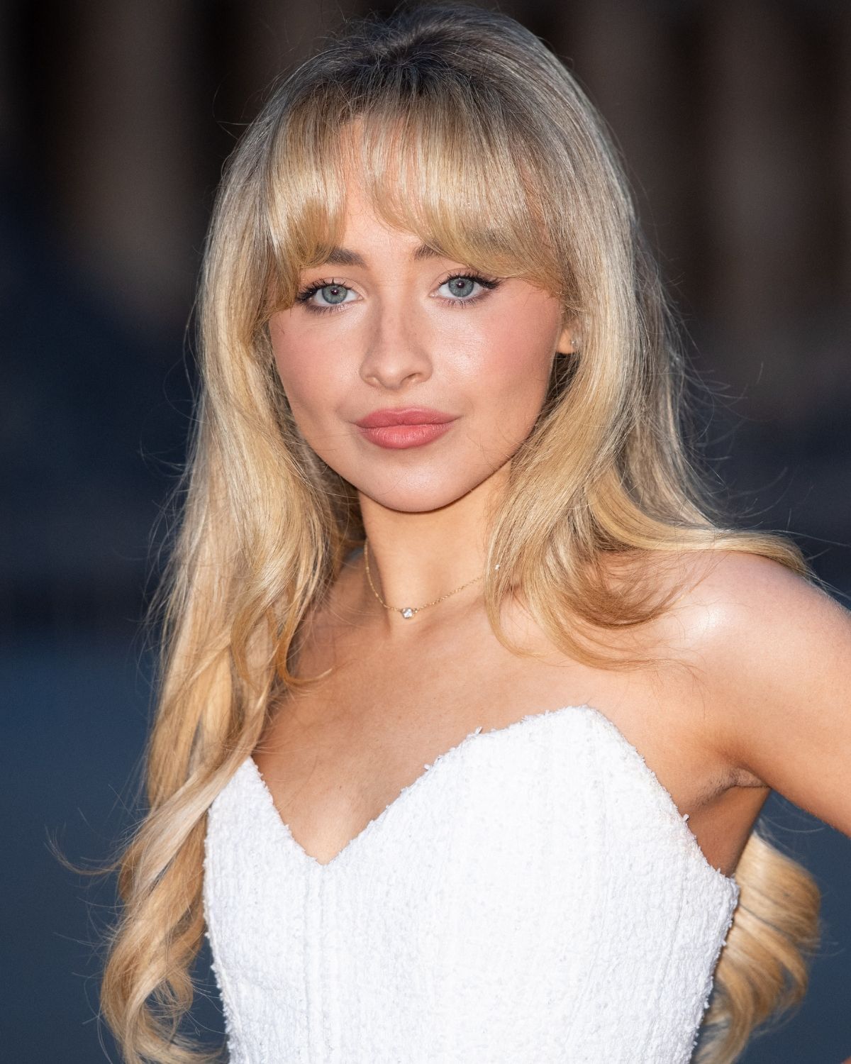 Kiểu tóc nữ đẹp trẻ trung 2024 tóc Butterfly