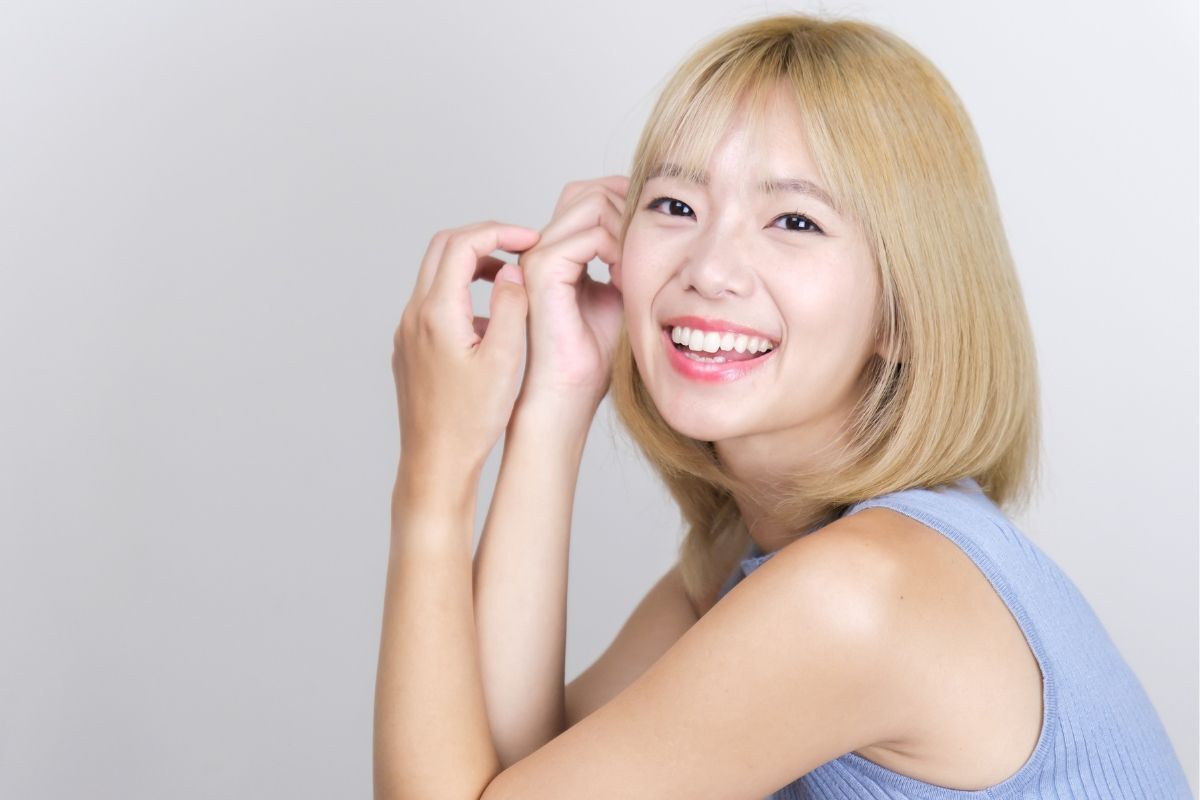 Kiểu tóc nữ đẹp trẻ trung 2024 tóc ngang vai uốn cụp