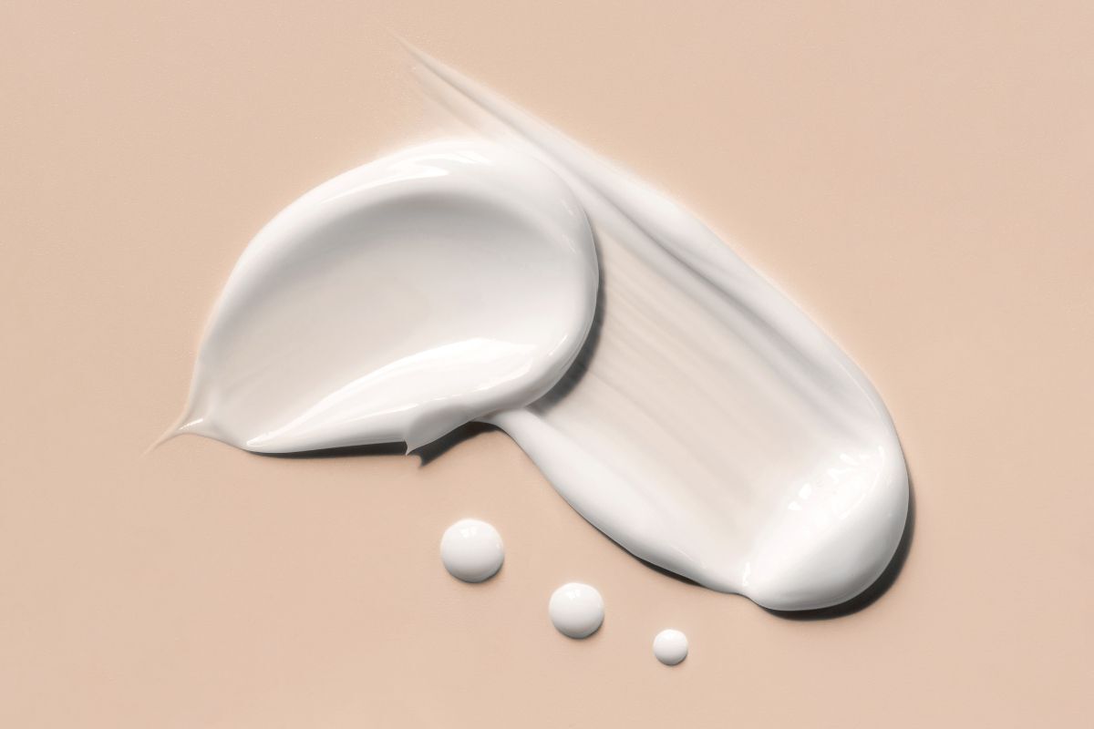 làm đẹp đón tết skincare ban ngày kem dưỡng ẩm