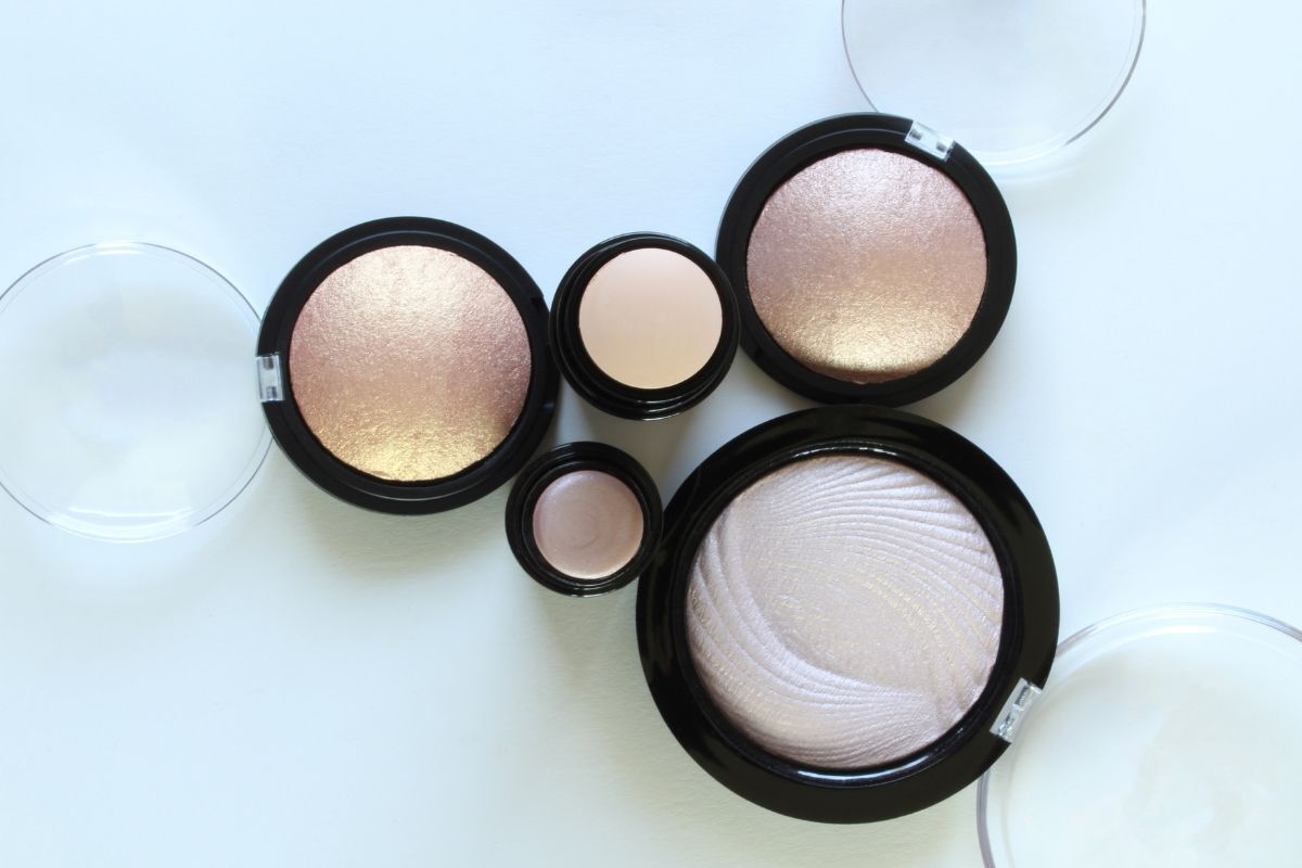 5 hộp phấn bắt sáng hình tròn