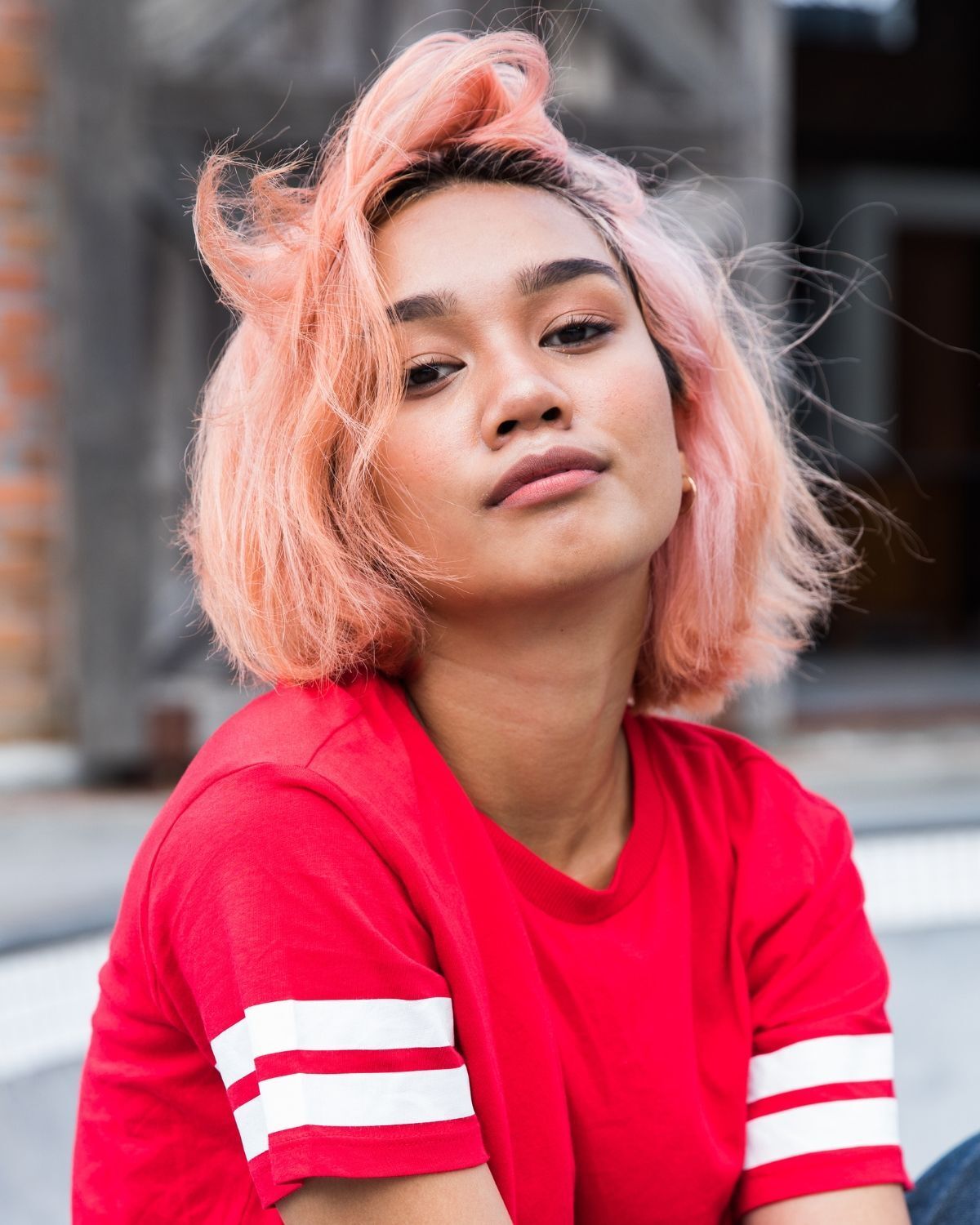 Màu tóc hồng vàng làm sáng da