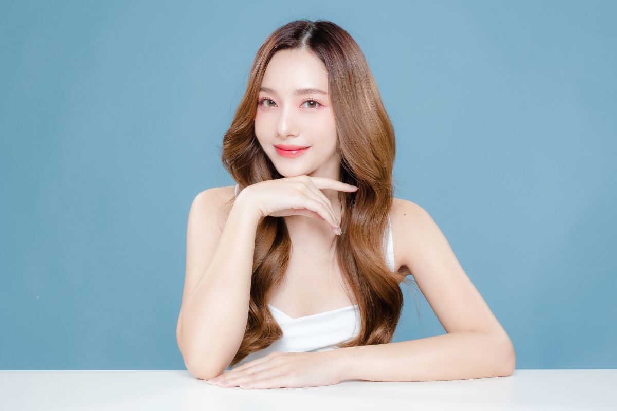 Màu tóc nâu lạnh đẹp dịu dàng