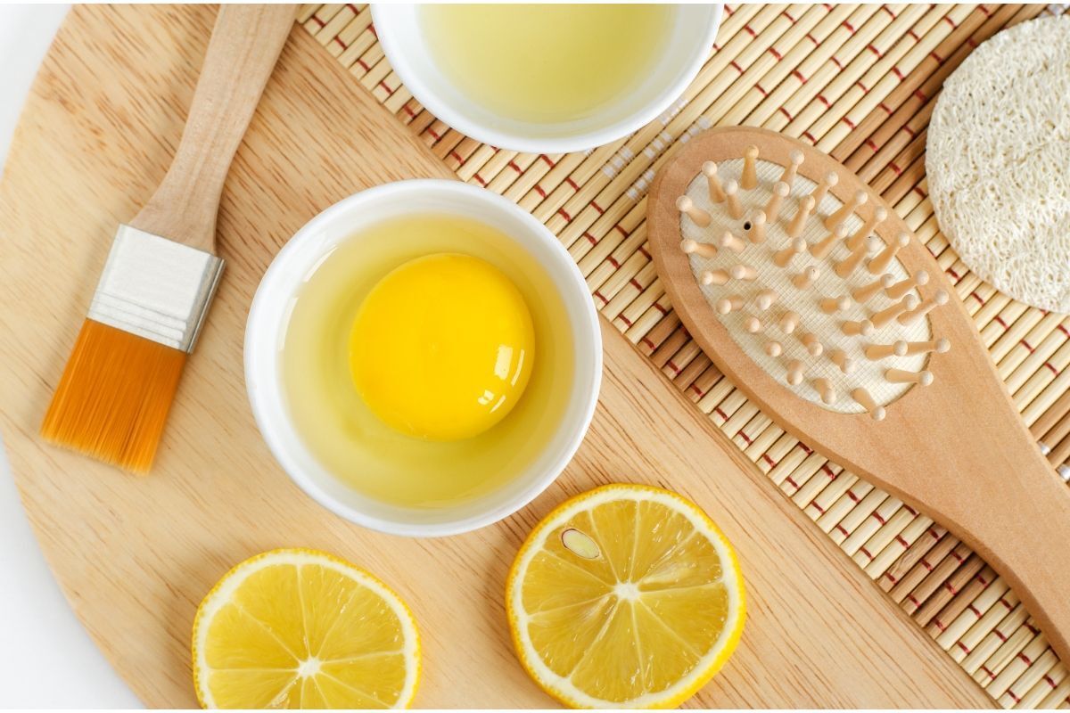 Cách trị gàu tại nhà bằng lòng đỏ trứng