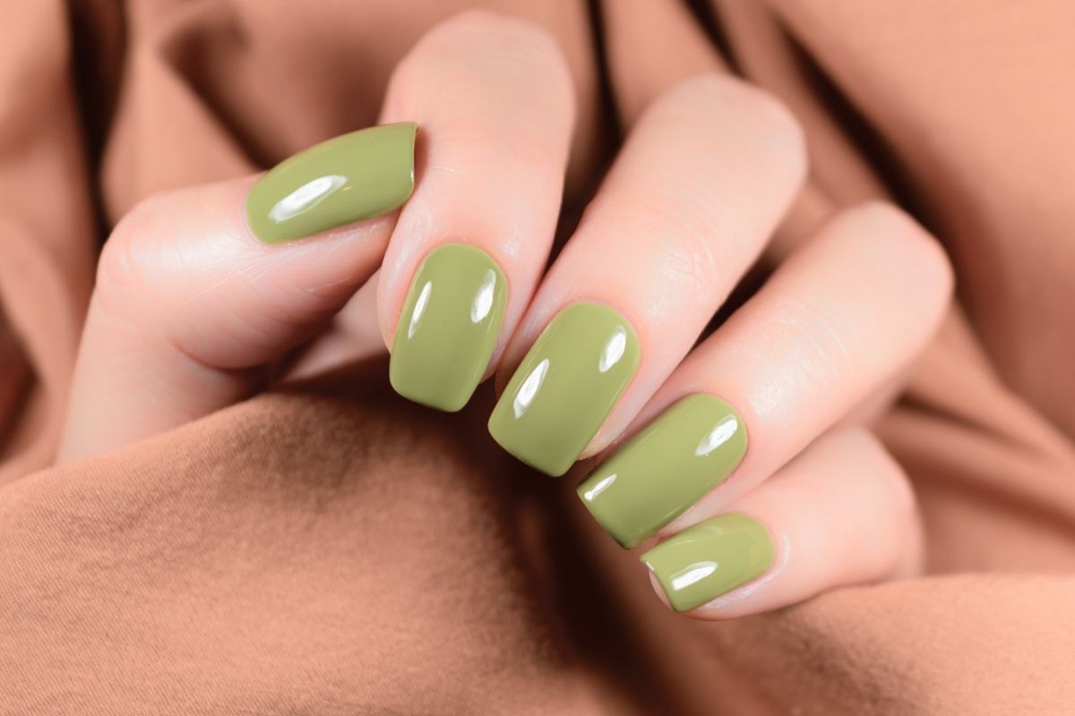 nail màu xanh bơ đẹp 