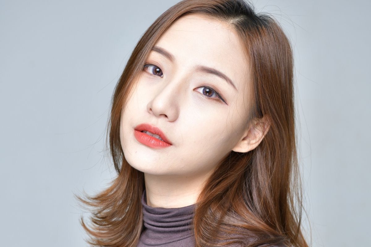 tóc màu nâu lạnh ánh đồng