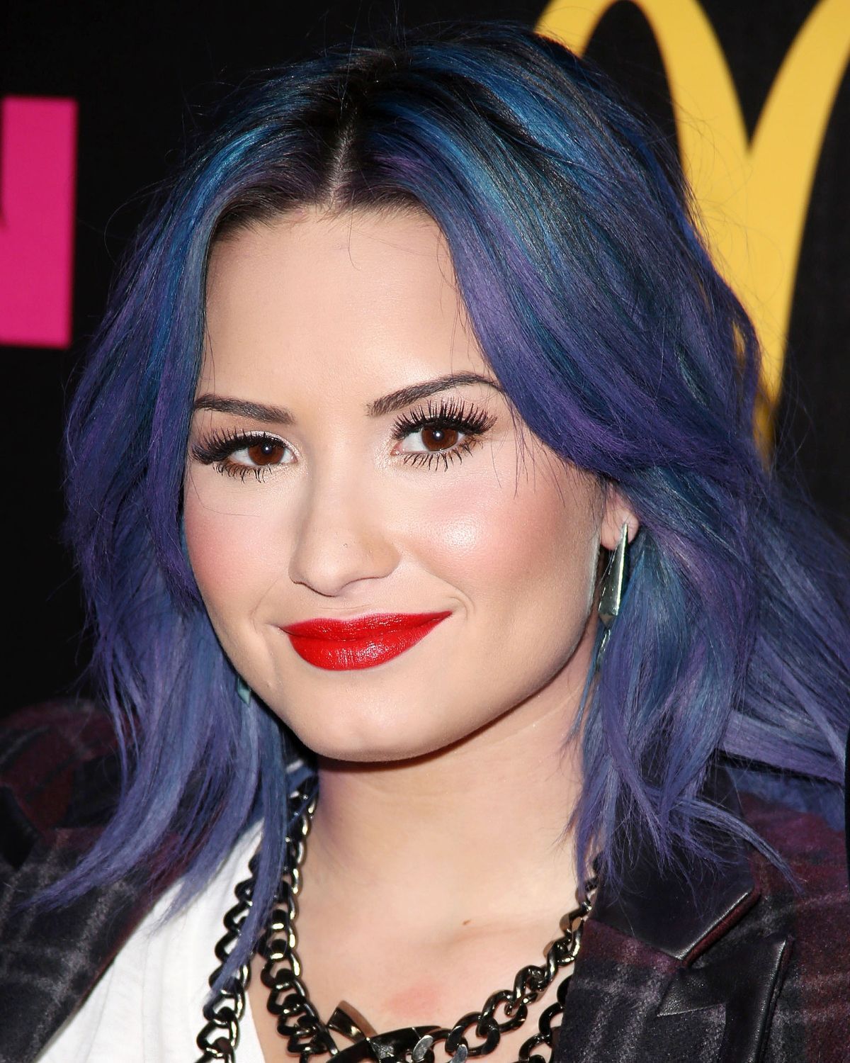 Màu tóc tím đẹp và phong cách