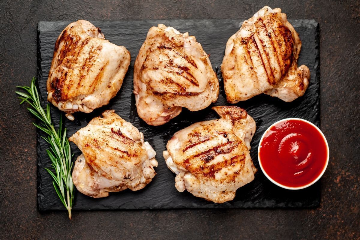 nguyên nhân làm bắp đùi to