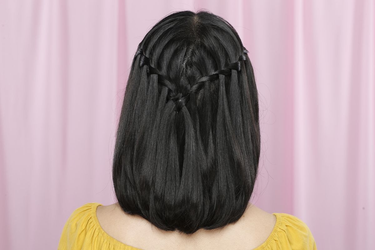  Tóc ngắn tết kiểu thác nước