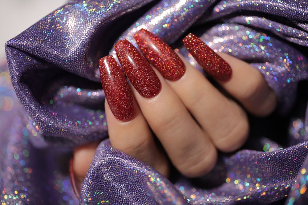 nail đỏ mận kim tuyến