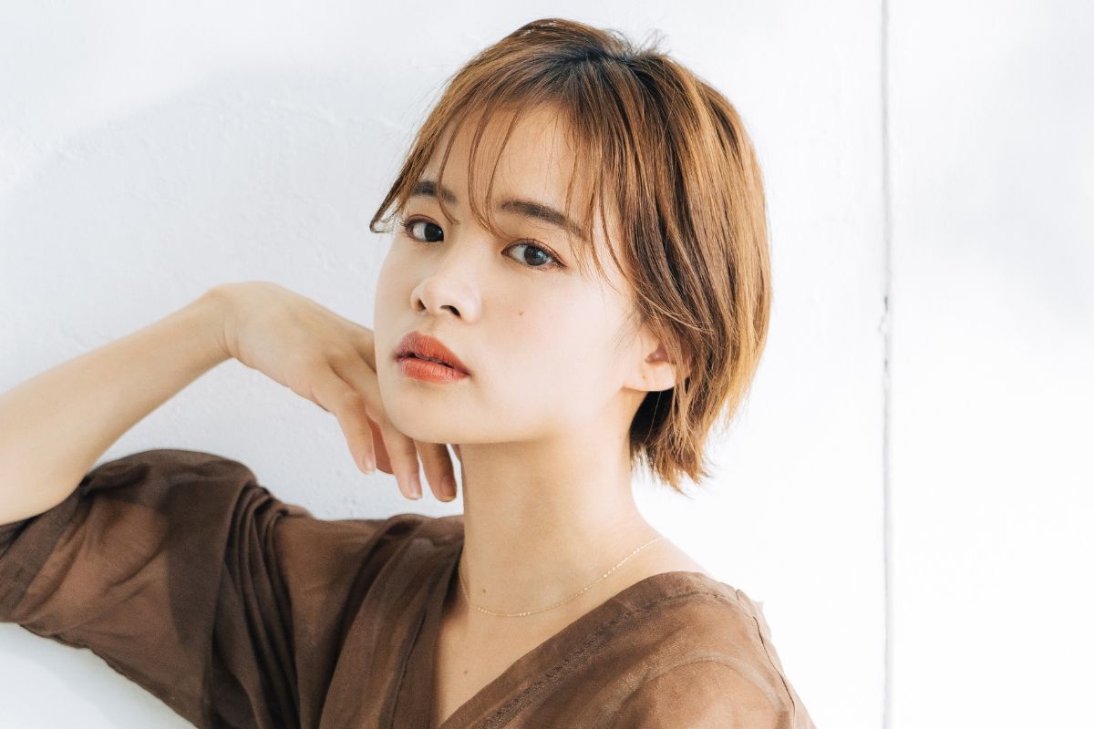 Tóc ngắn layer nữ mặt tròn to