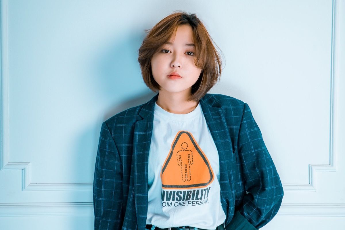 Tóc layer ngắn mái bay