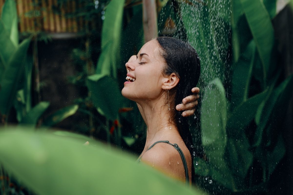 Da nâu sau khi tắm nắng