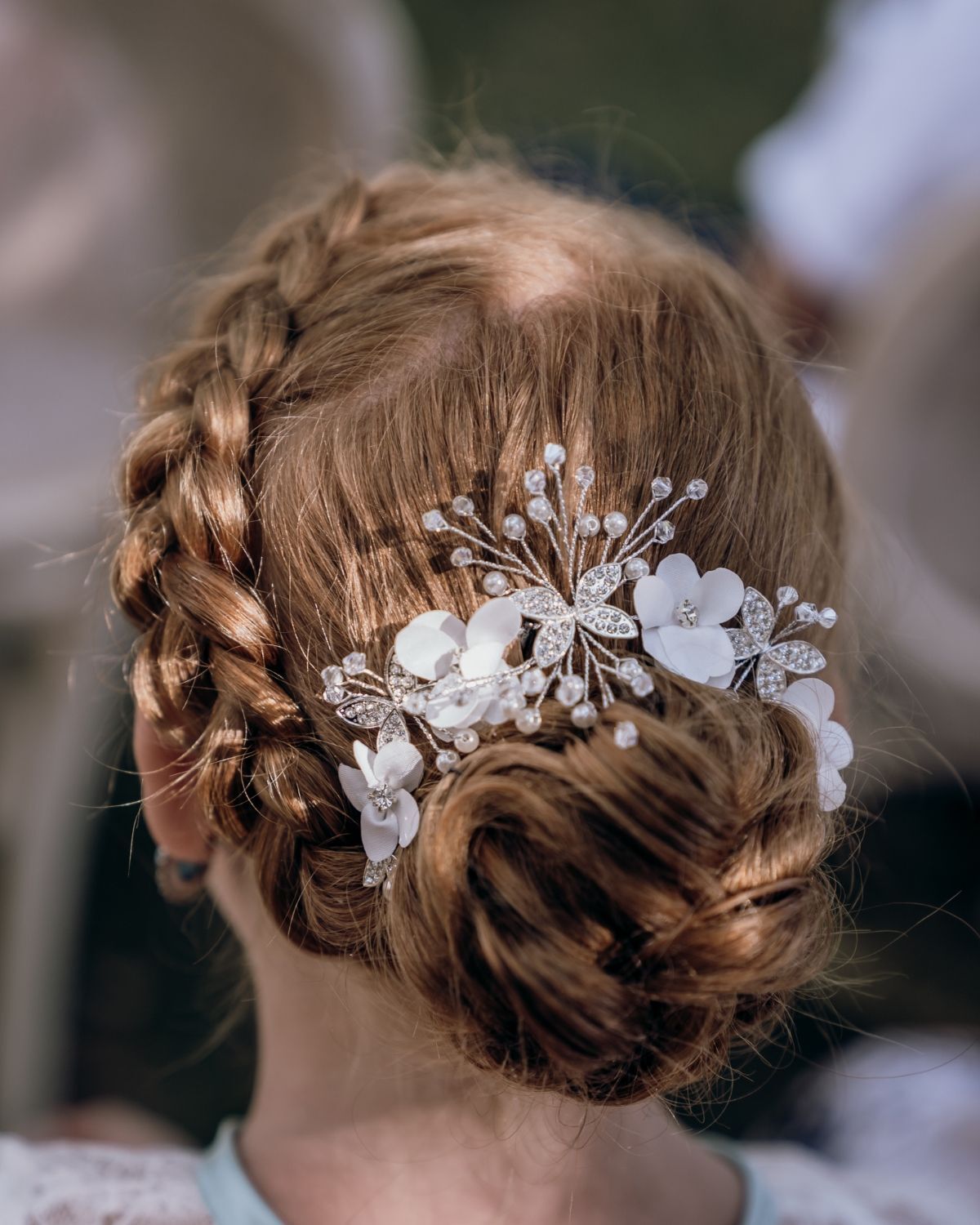 kiểu tóc đi chơi tết tóc búi tết dịu dàng