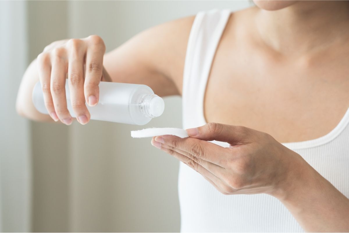 Sử dụng Toner để cân bằng da