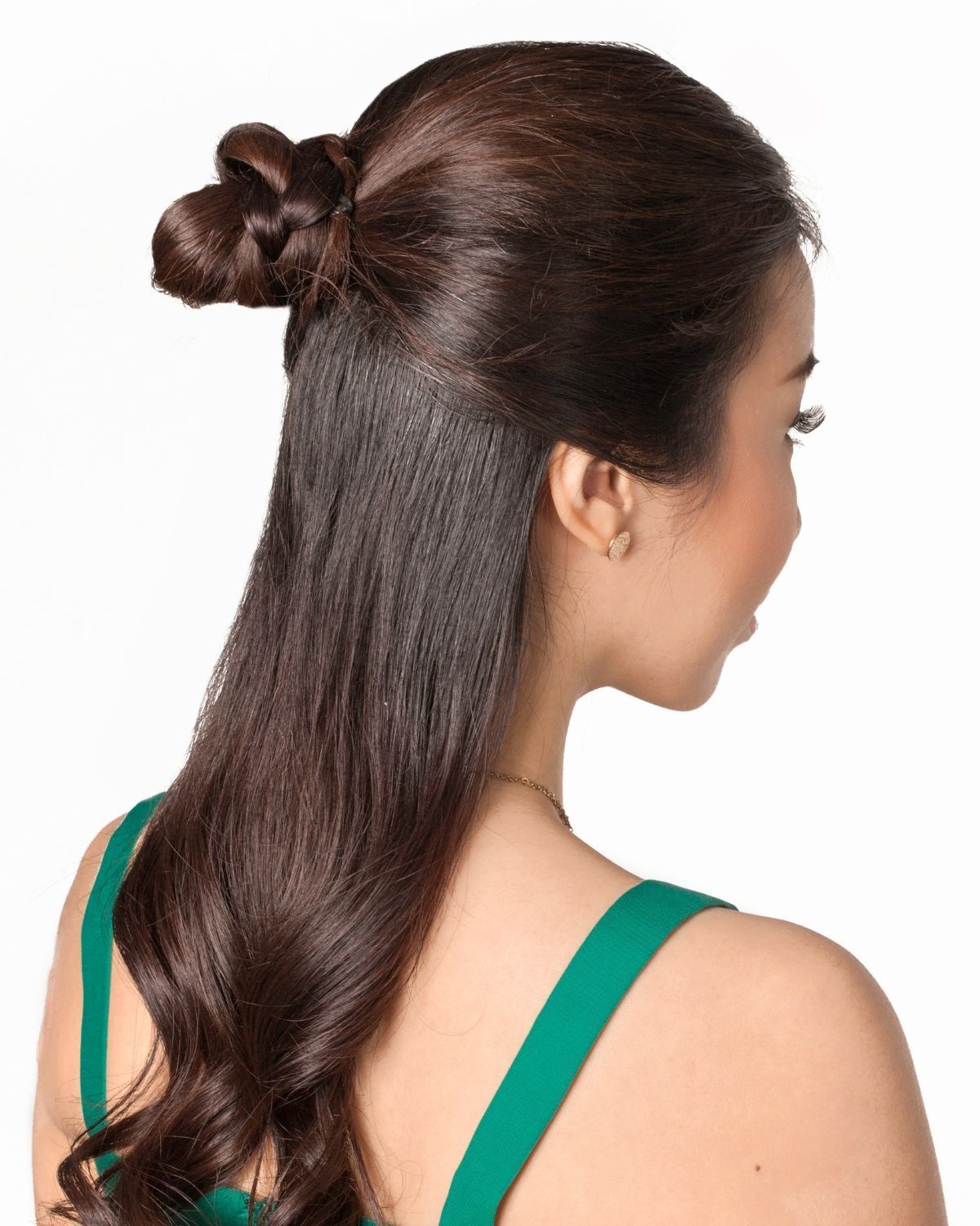 Búi tóc nửa đầu dự tiệc