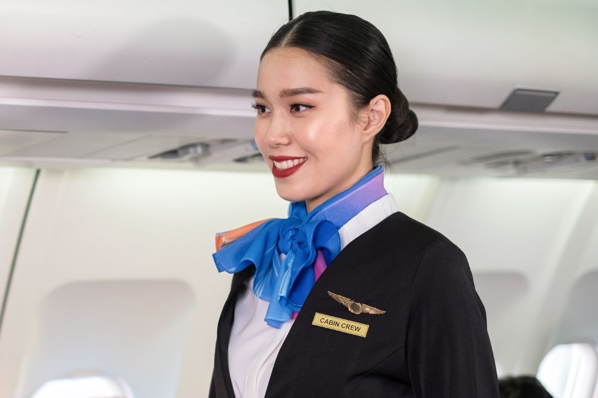 Búi tóc kiểu tiếp viên hàng không