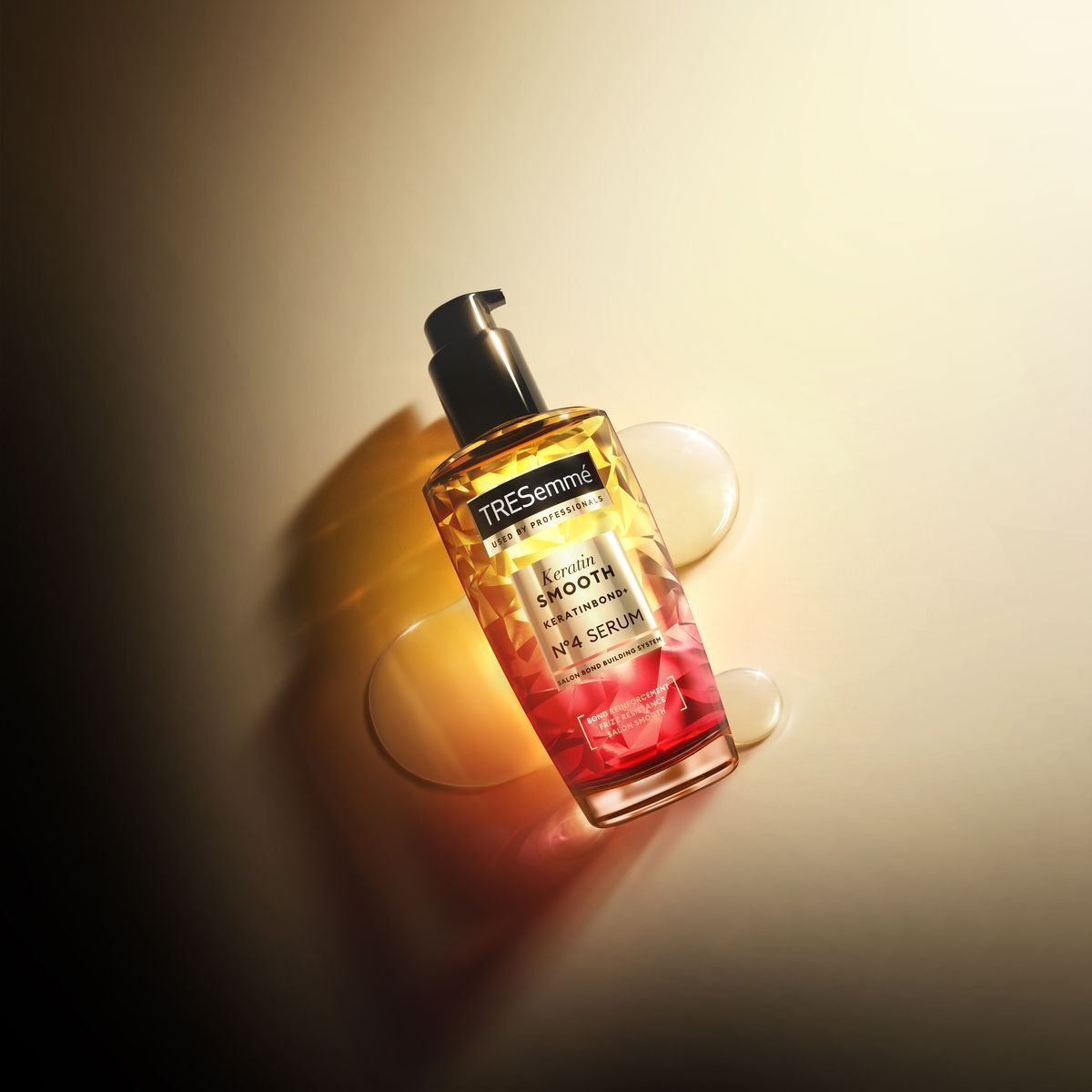 Serum KERATINBOND+ chứa Keratin phục hồi tóc trở nên suôn mượt