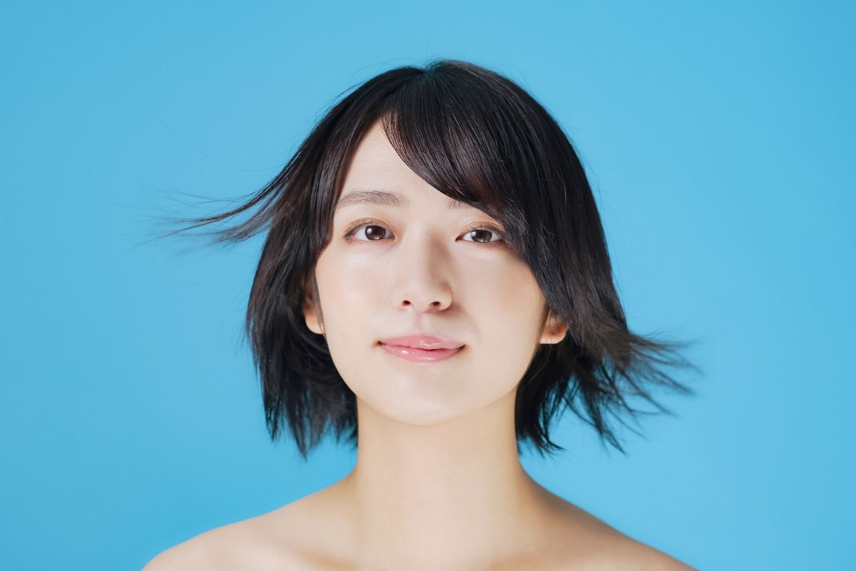 kiểu tóc hợp với khuôn mặt dài to tóc lob tỉa layer