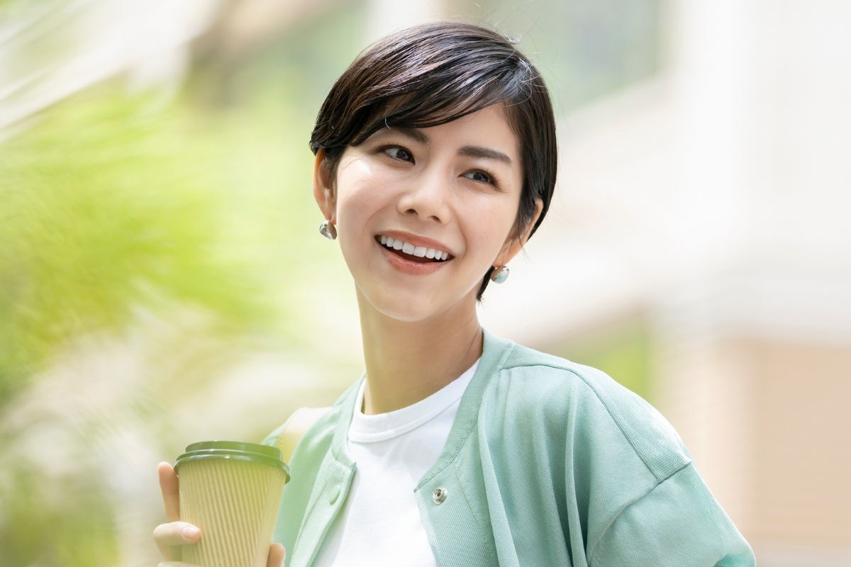 Tóc mái chéo duỗi phồng 2024