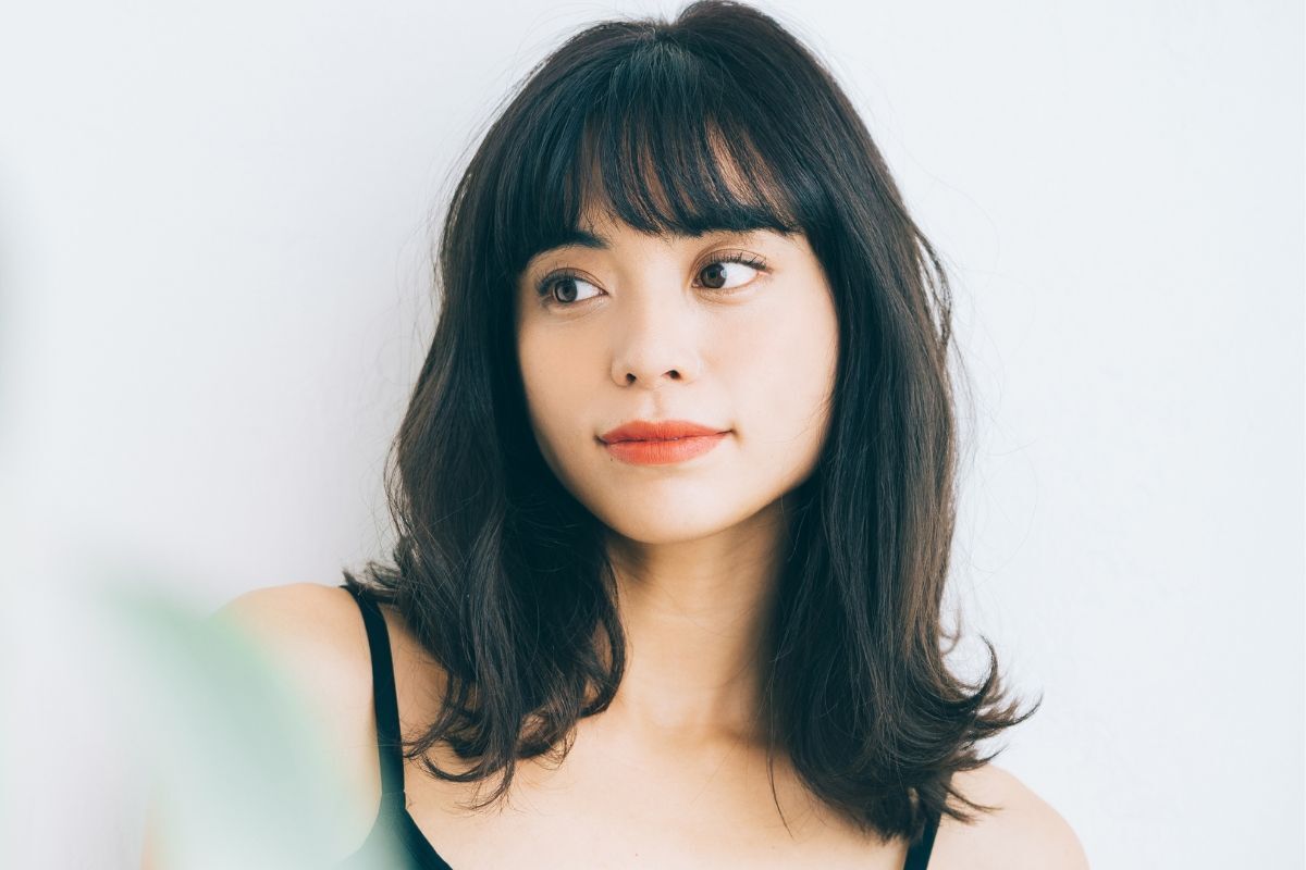 Tóc mái bằng uốn phồng 2024