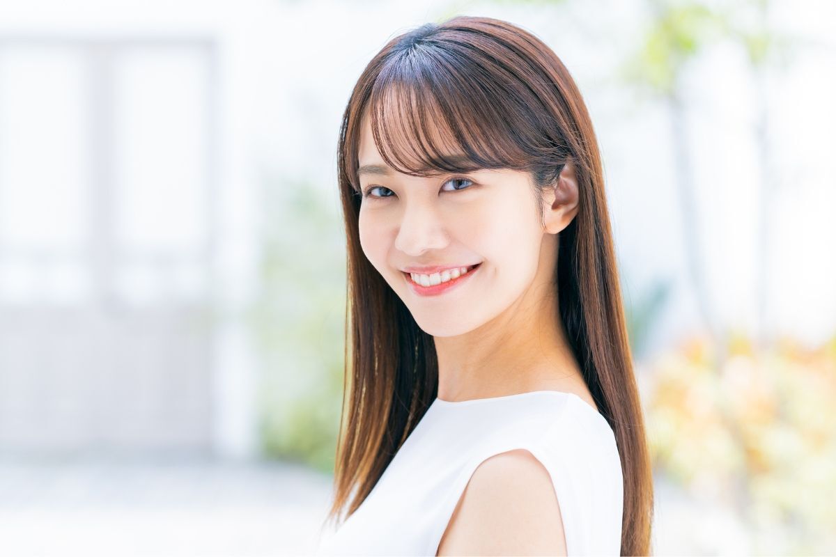 Tóc mái bằng uốn phồng 2024