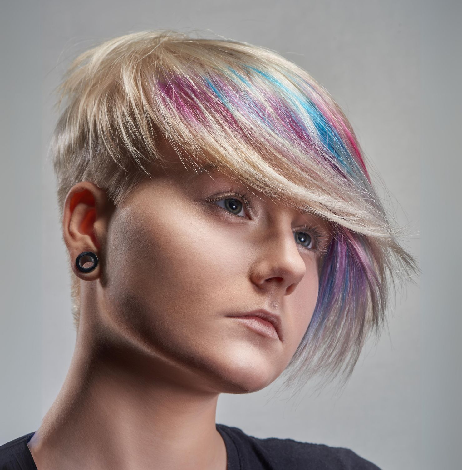  Kiểu tóc pixie bạch kim gẩy light