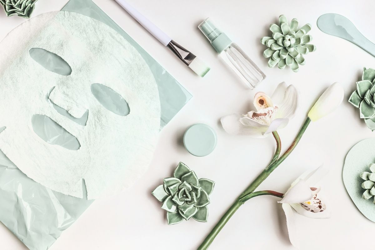 đắp mặt nạ giấy xong có cần rửa mặt không