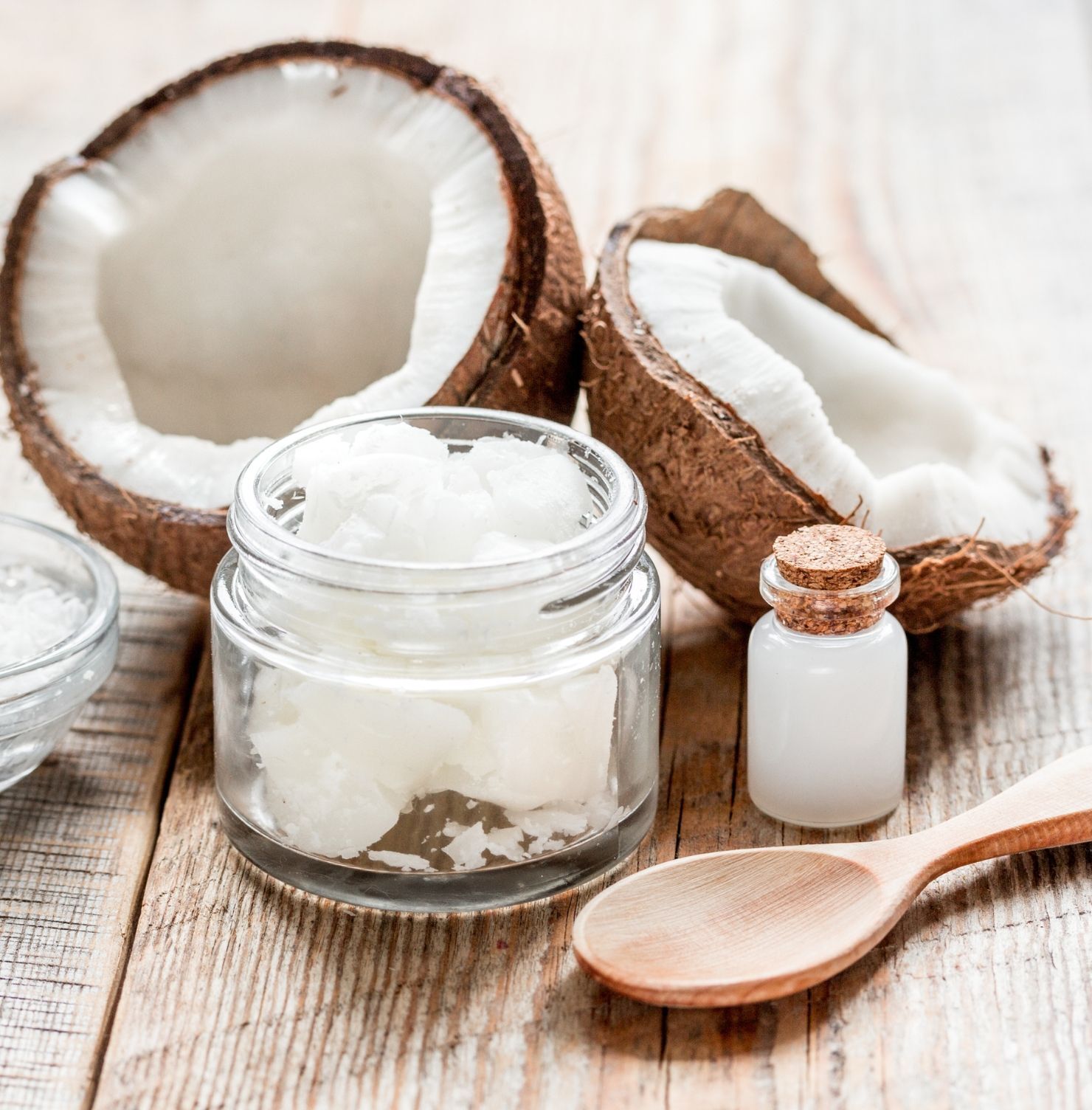 Cách trị thâm mông bằng dầu dừa