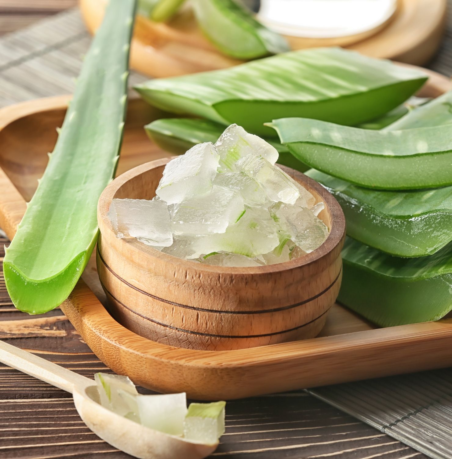 Trị thâm mông bằng nha đam